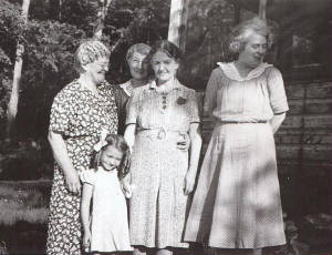 womensgroup.jpg